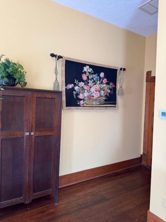 Woodbine Inn And Restaurant Madisonville 外观 照片