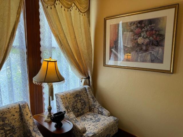 Woodbine Inn And Restaurant Madisonville 外观 照片