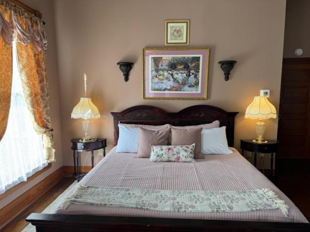 Woodbine Inn And Restaurant Madisonville 外观 照片